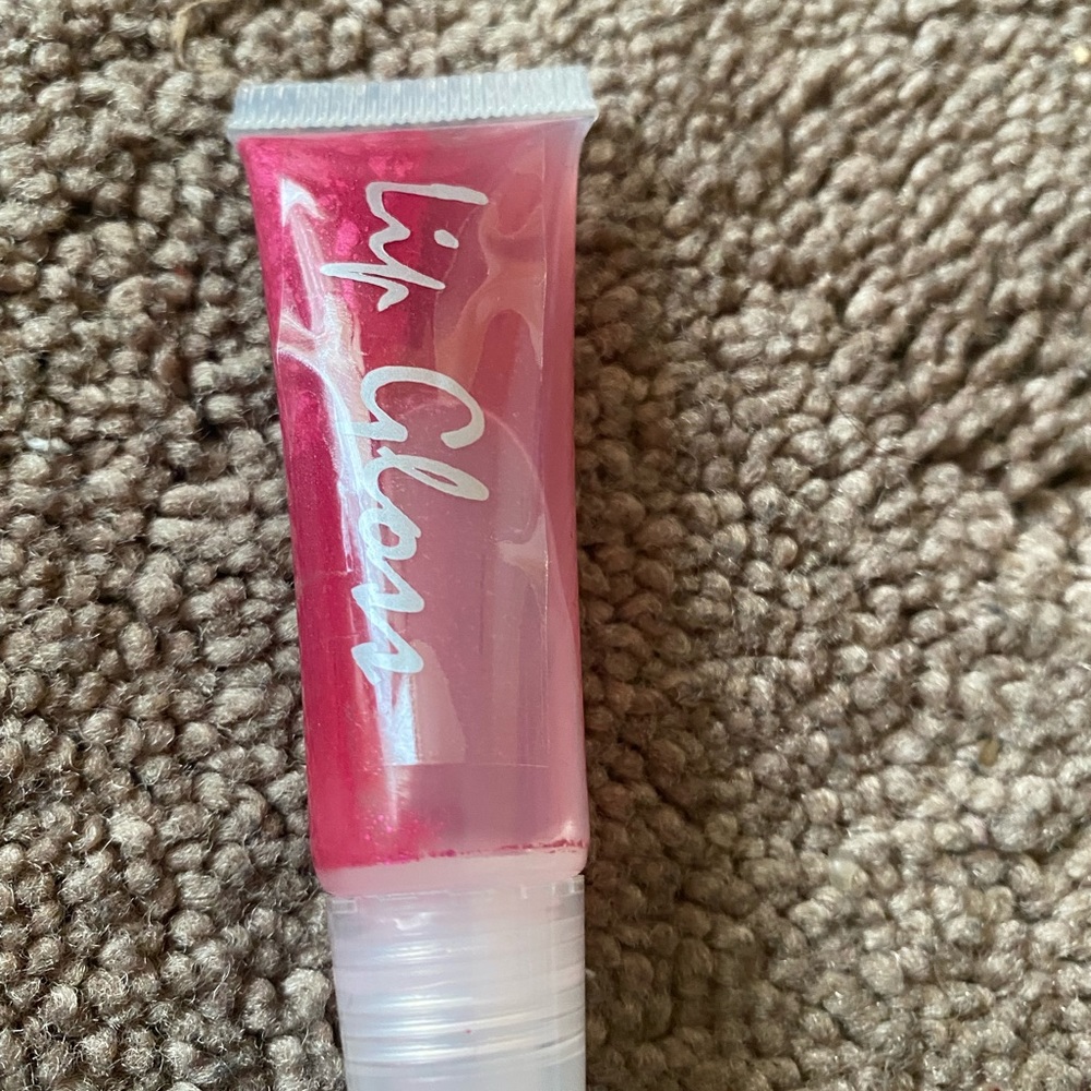 Check out our website for more lipgloss. The link is on the page.